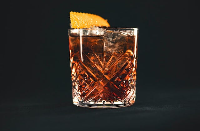 Negroni - Foto von Marvin Meyer auf Unsplash